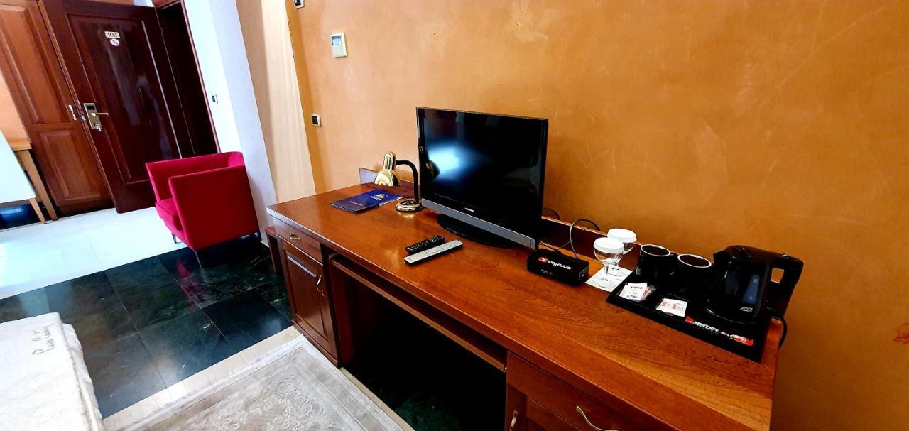 טיראנה Nov Hotel מראה חיצוני תמונה