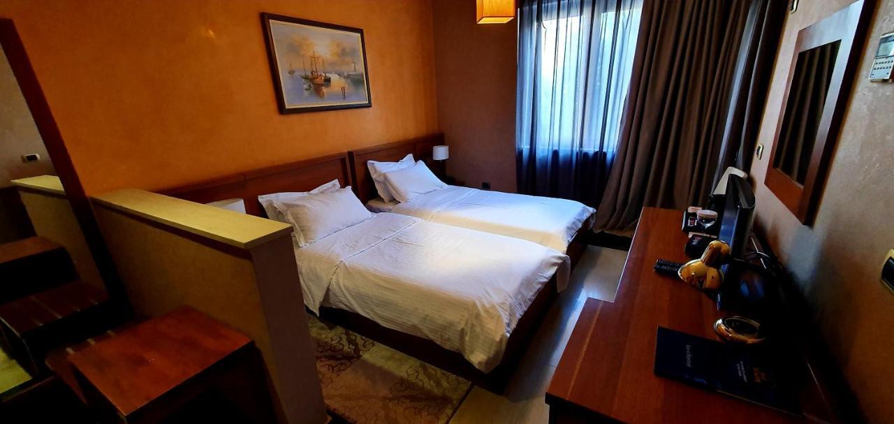 טיראנה Nov Hotel מראה חיצוני תמונה